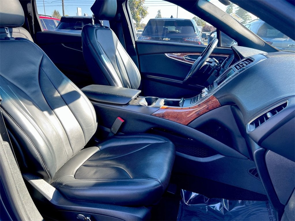 2019 Lincoln Nautilus Reserve