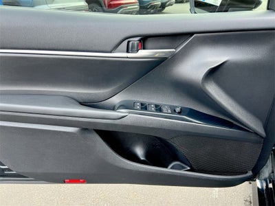 2020 Toyota Camry LE Hybrid