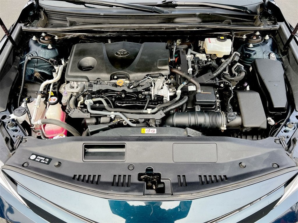 2020 Toyota Camry LE Hybrid