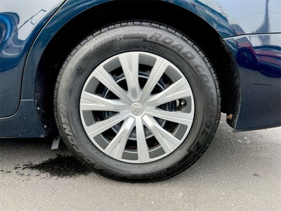 2020 Toyota Camry LE Hybrid