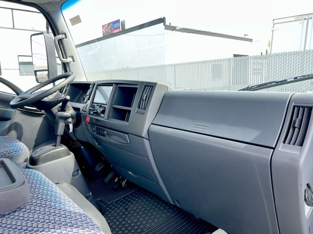 2025 Chevrolet Low Cab Forward 3500 HG NA