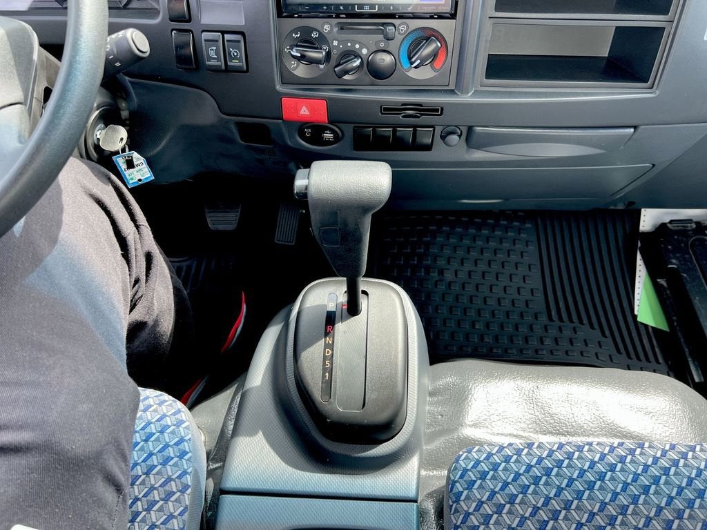 2025 Chevrolet Low Cab Forward 3500 HG NA