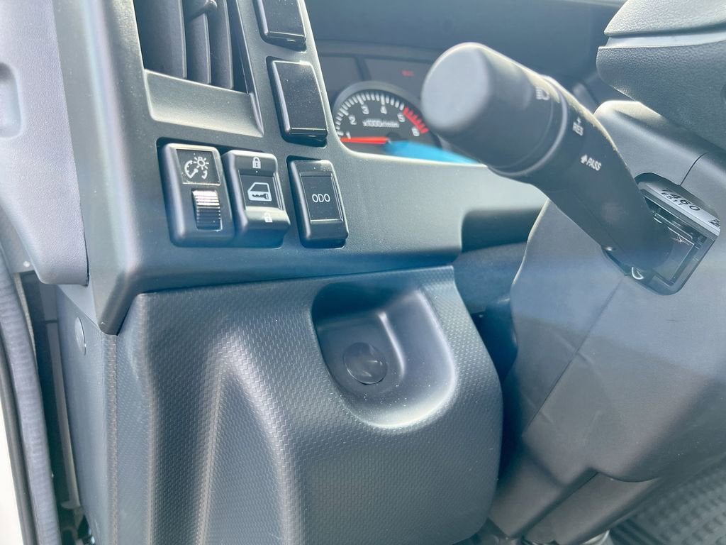 2025 Chevrolet Low Cab Forward 3500 HG NA