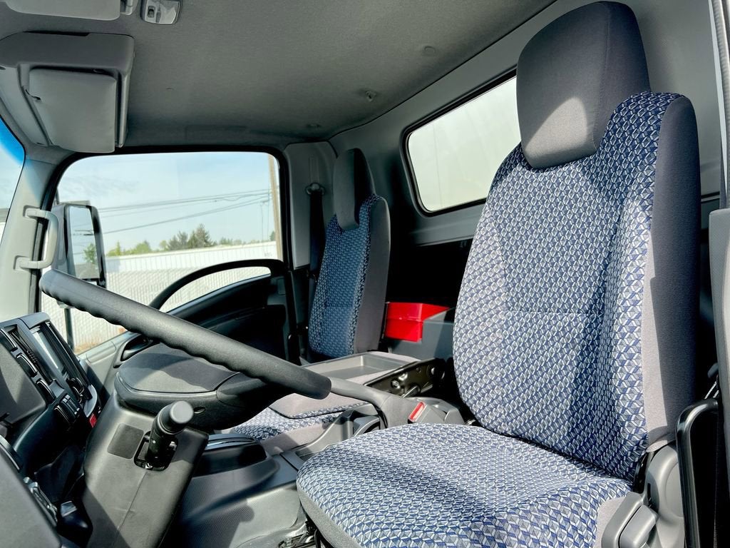 2025 Chevrolet Low Cab Forward 3500 HG NA
