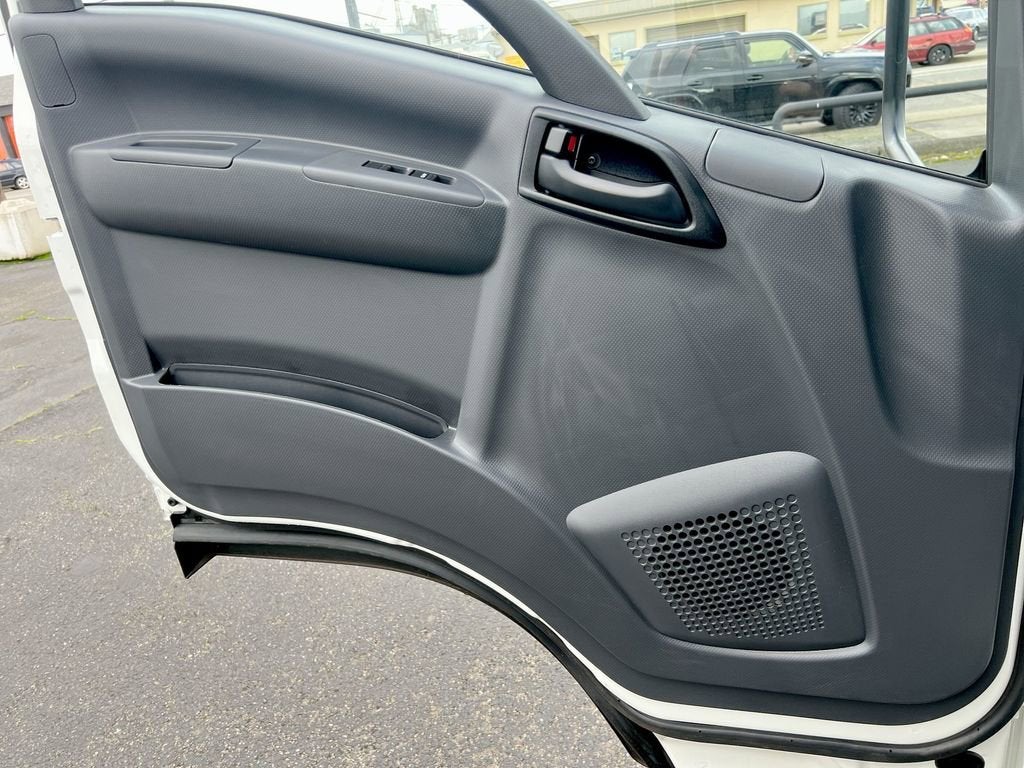 2025 Chevrolet Low Cab Forward 4500 HG NA