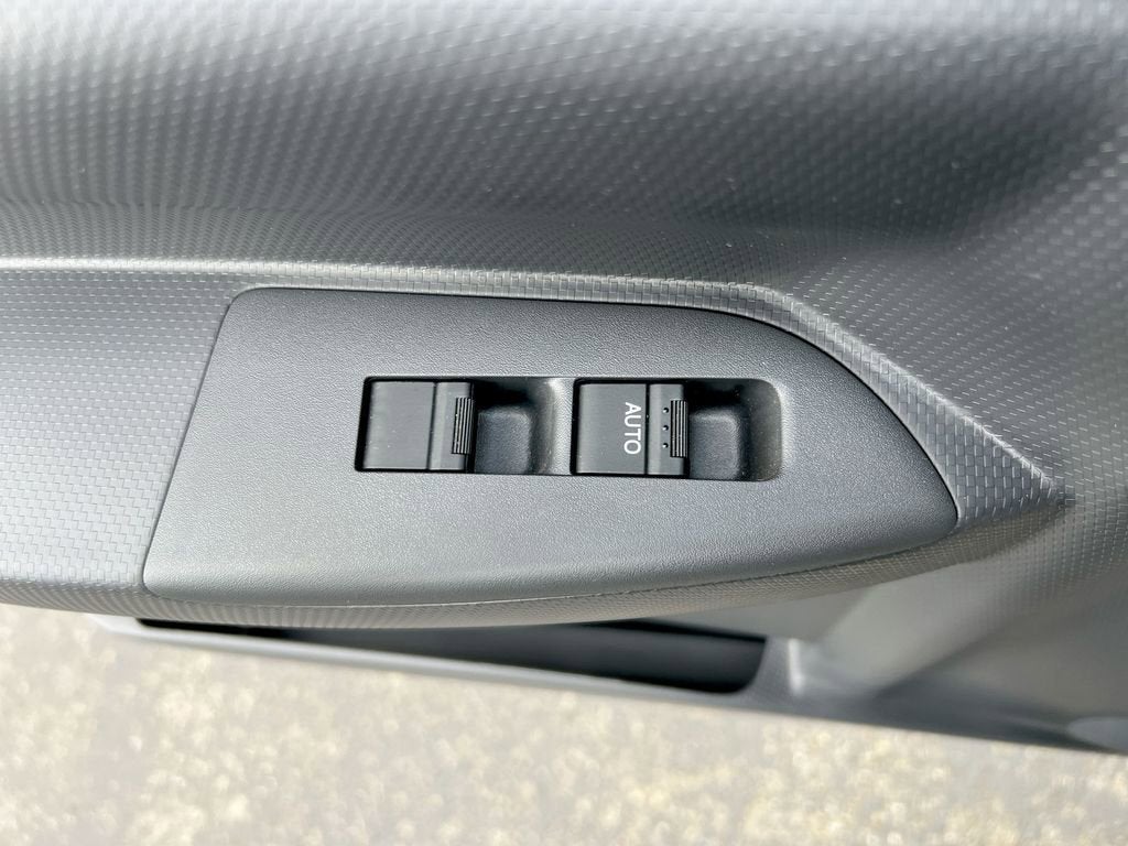 2025 Chevrolet Low Cab Forward 4500 HG NA