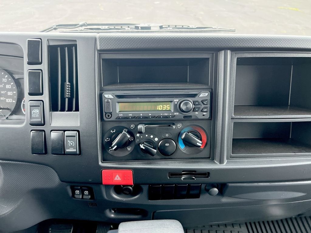 2025 Chevrolet Low Cab Forward 4500 HG NA