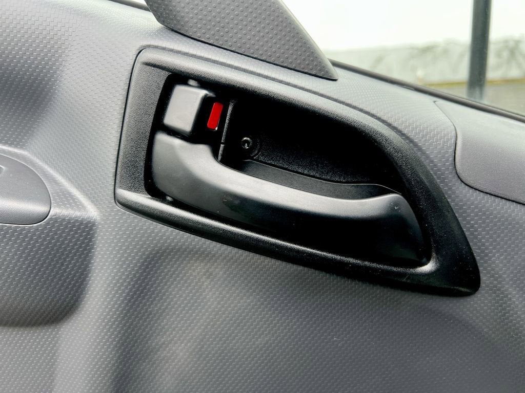 2025 Chevrolet Low Cab Forward 4500 HG NA