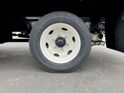 2025 Chevrolet Low Cab Forward 4500 HG NA