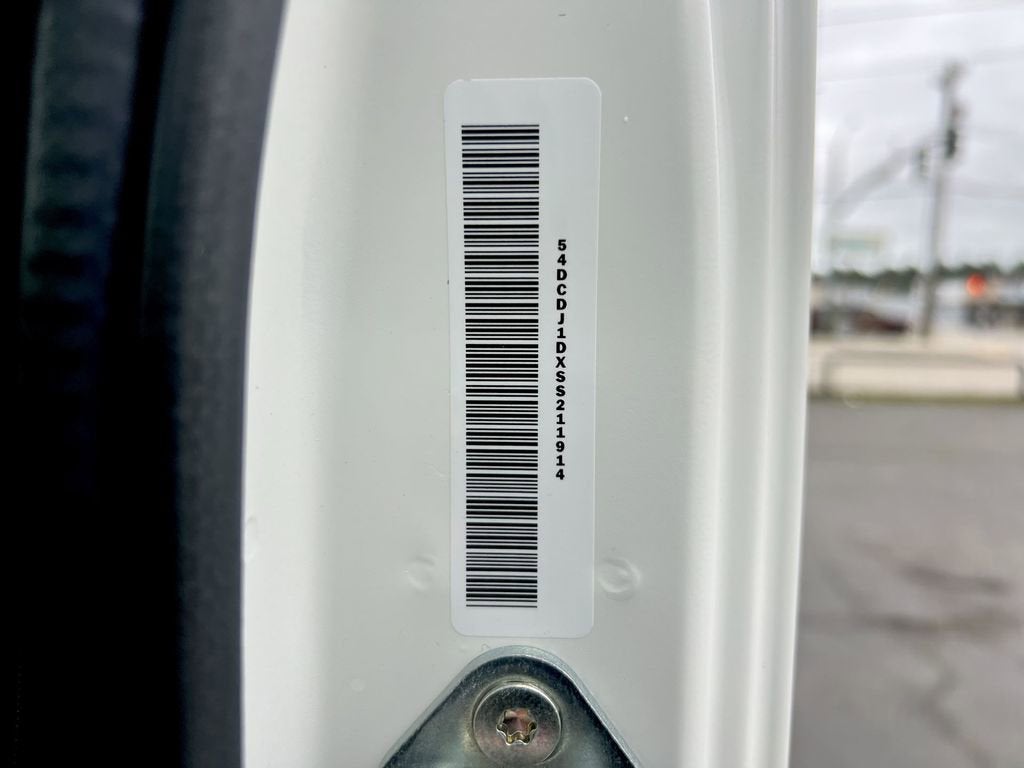 2025 Chevrolet Low Cab Forward 4500 HG NA