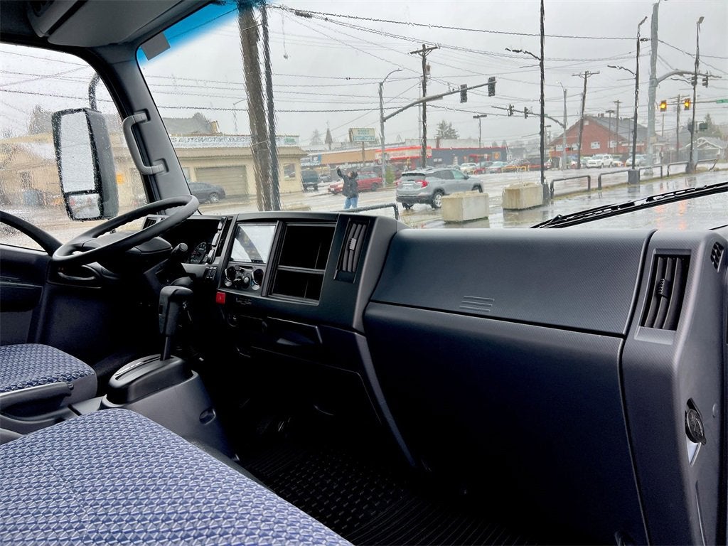 2025 Chevrolet Low Cab Forward 4500 1WT