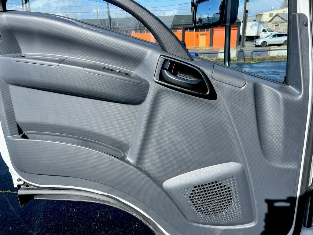 2025 Chevrolet Low Cab Forward 4500 1WT