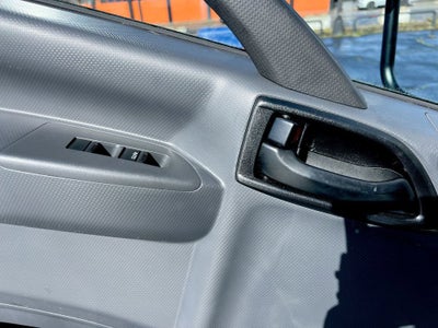 2025 Chevrolet Low Cab Forward 4500 1WT