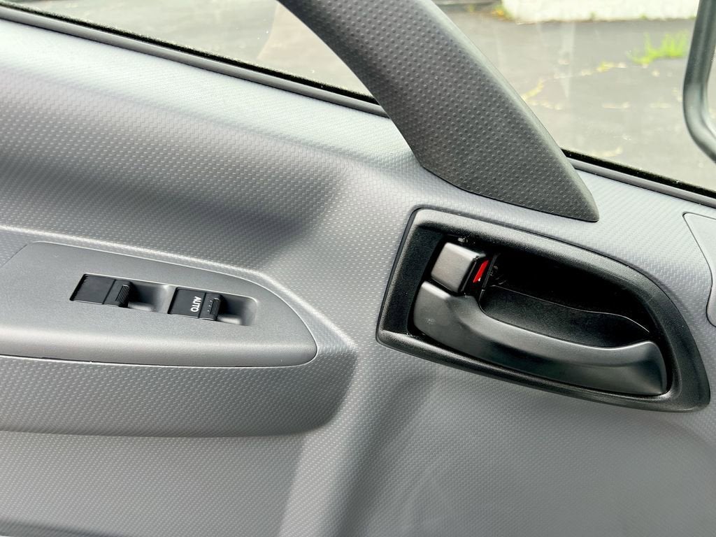 2025 Chevrolet Low Cab Forward 4500 HG NA