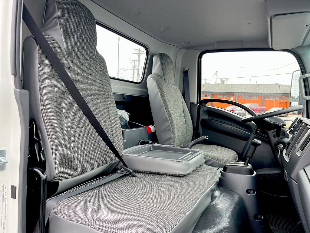 2025 Chevrolet Low Cab Forward 4500 HG NA