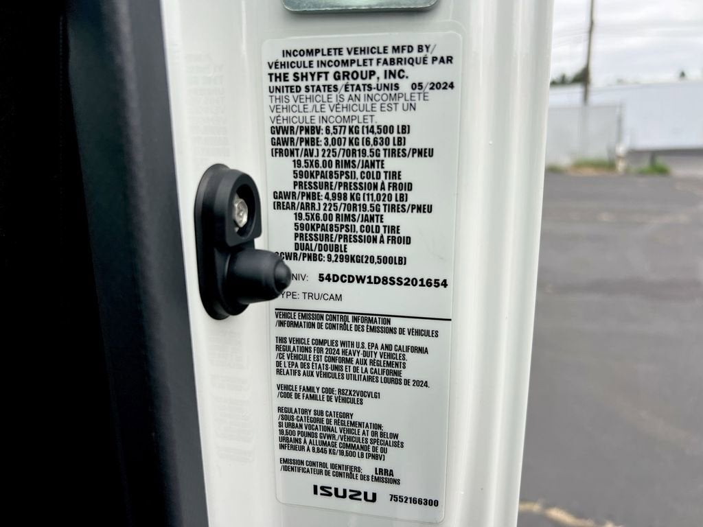 2025 Chevrolet Low Cab Forward 4500 HG NA