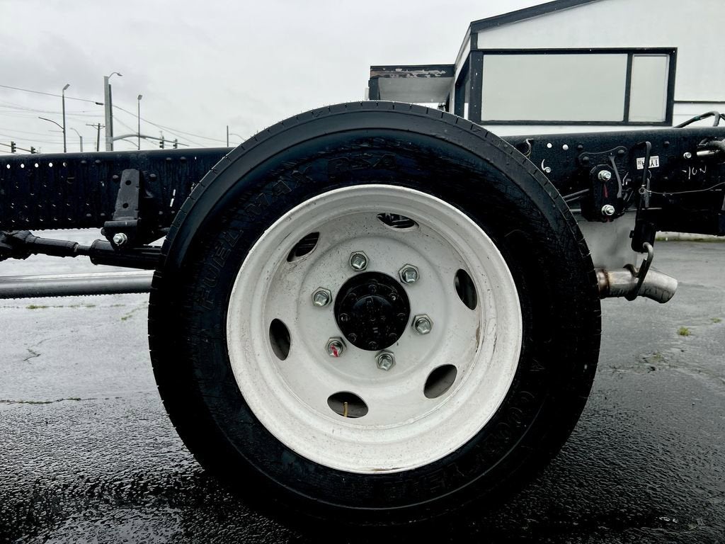 2025 Chevrolet Low Cab Forward 4500 NA