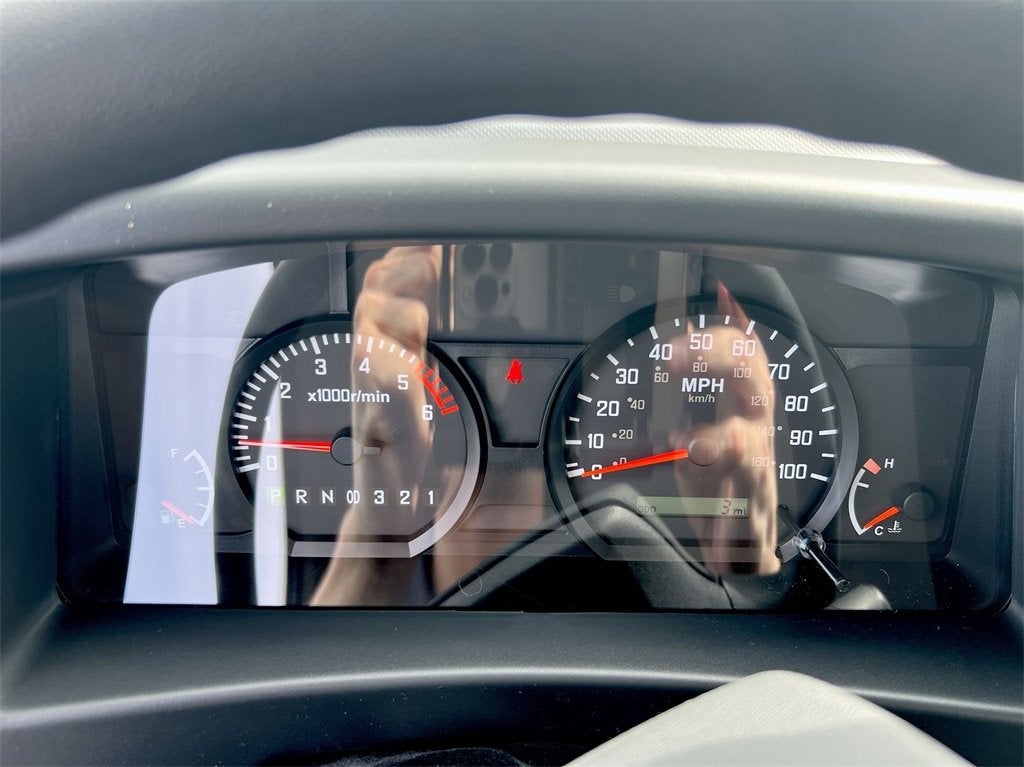 2025 Chevrolet Low Cab Forward 5500 XG NA