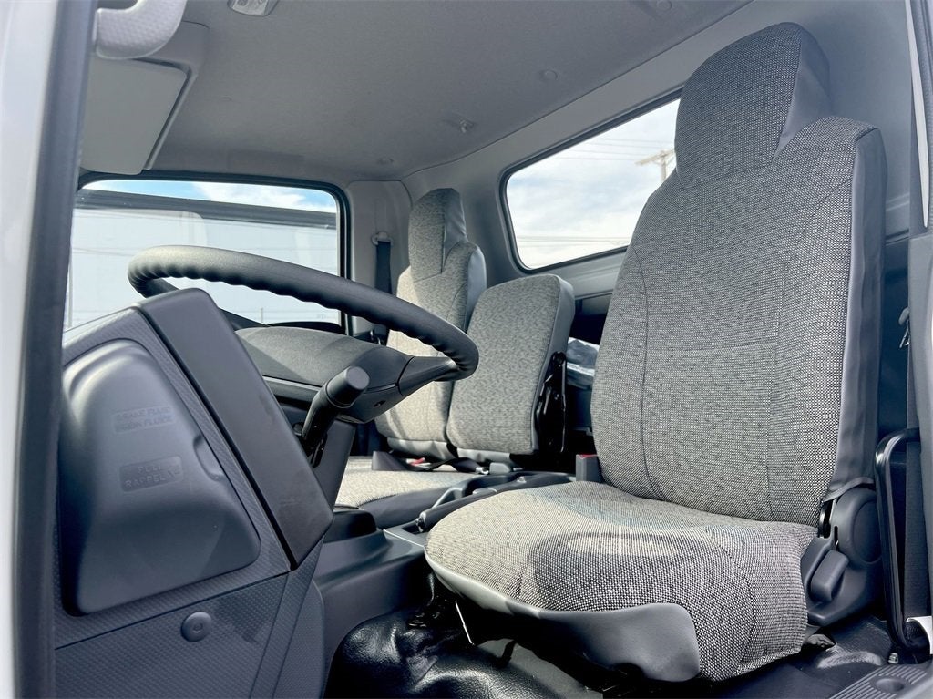 2025 Chevrolet Low Cab Forward 5500 XG NA