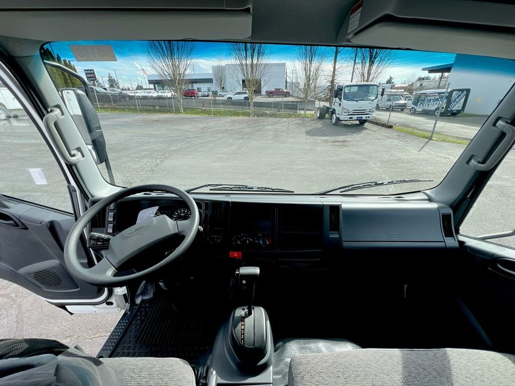 2025 Chevrolet Low Cab Forward 5500 XG NA