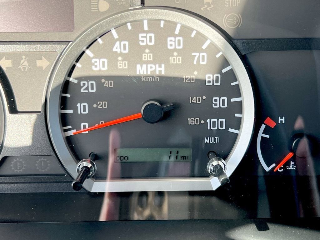 2024 Chevrolet Low Cab Forward 5500 HD NA