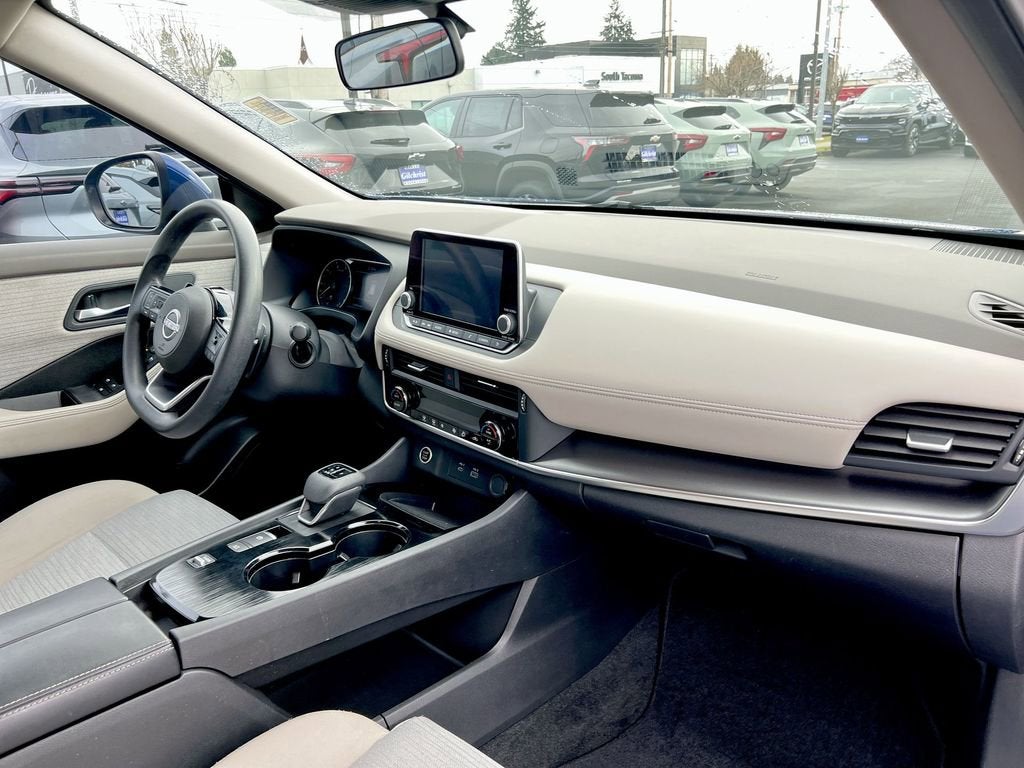 2023 Nissan Rogue SV FWD