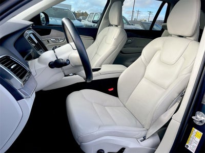 2024 Volvo XC90 B6 Plus Bright Theme 6-Seater