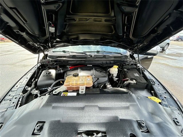 2017 RAM 1500 Laramie Quad Cab 4x4 6'4" Box