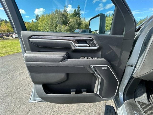 2025 Chevrolet Silverado 3500 HD LTZ