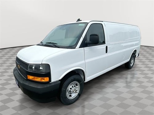 2025 Chevrolet Express Cargo 3500 WT