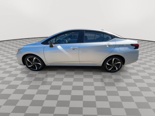 2024 Nissan Versa SR
