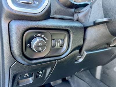 2019 RAM 1500 Big Horn/Lone Star Crew Cab 4x4 6'4" Box