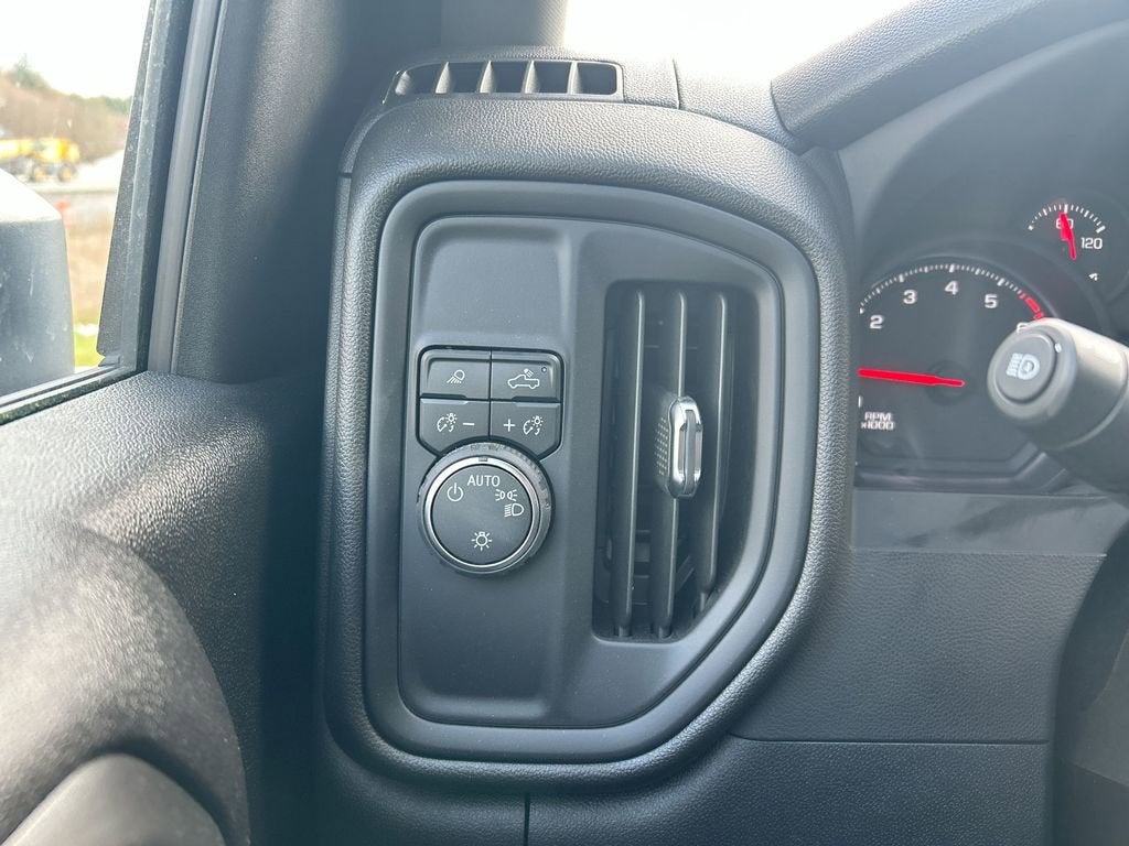 2025 Chevrolet Silverado 3500 HD Chassis Cab Work Truck