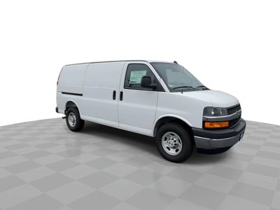 2025 Chevrolet Express Cargo WT
