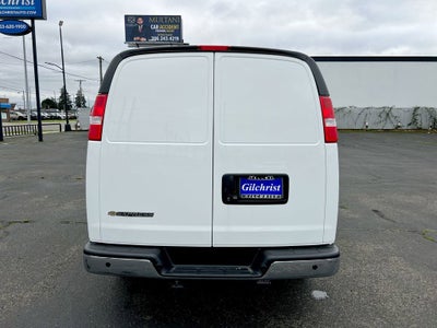 2025 Chevrolet Express Cargo WT