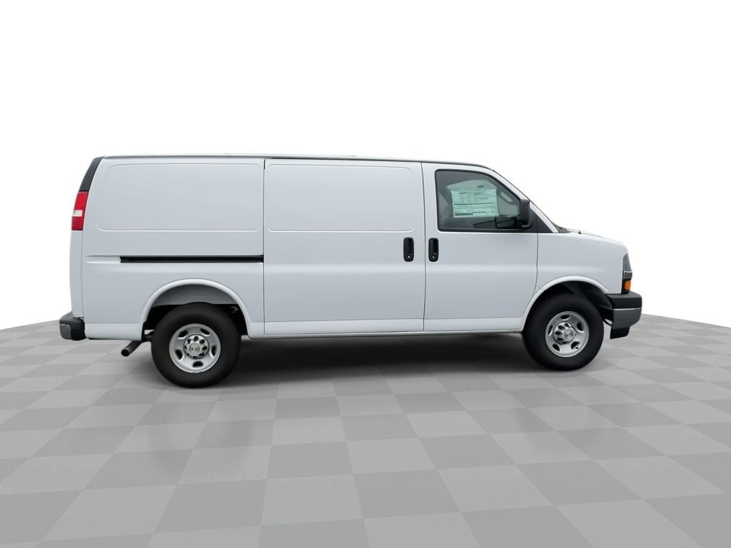 2025 Chevrolet Express Cargo Work Van - Photo 9