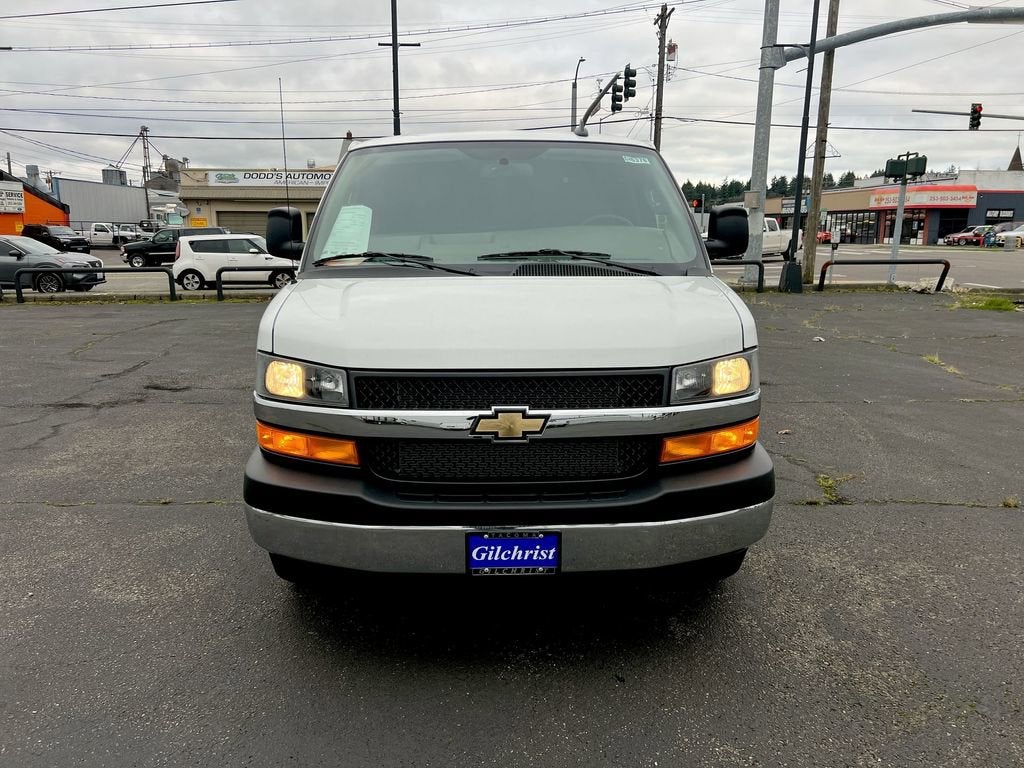 2025 Chevrolet Express Cargo WT