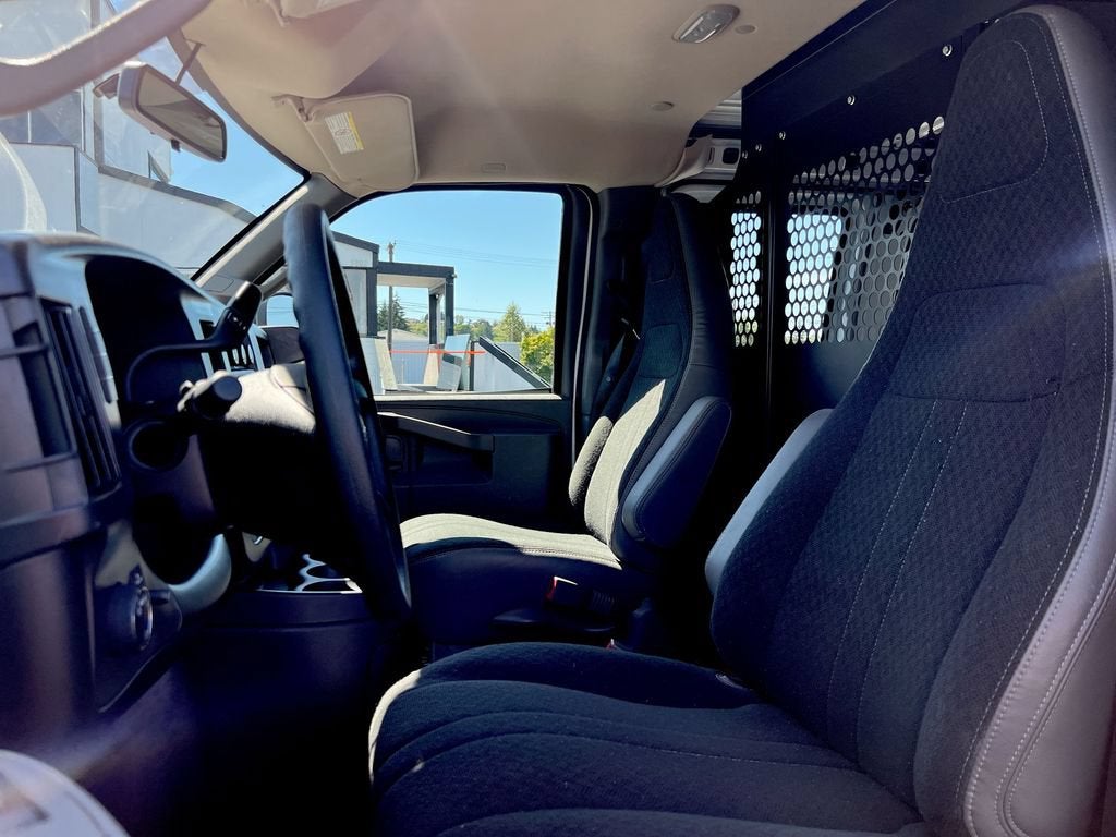 2025 GMC Savana Cargo Work Van