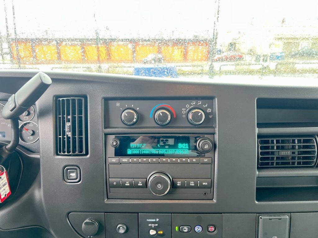 2026 Chevrolet Express Cutaway 3500 1WT
