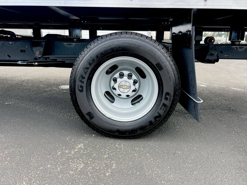 2025 Chevrolet Express Cutaway 4500 2WT