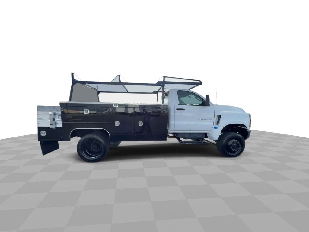 2023 Chevrolet Silverado 6500 HD Work Truck