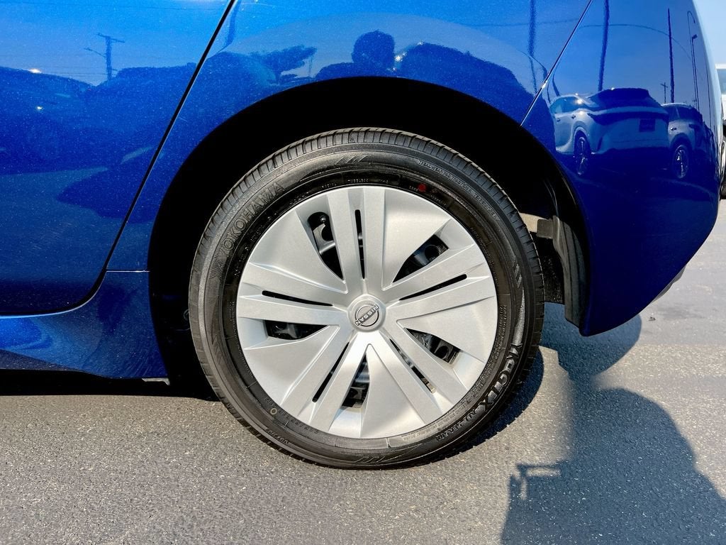 2024 Nissan LEAF S