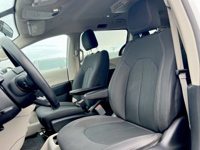 2019 Chrysler Pacifica LX