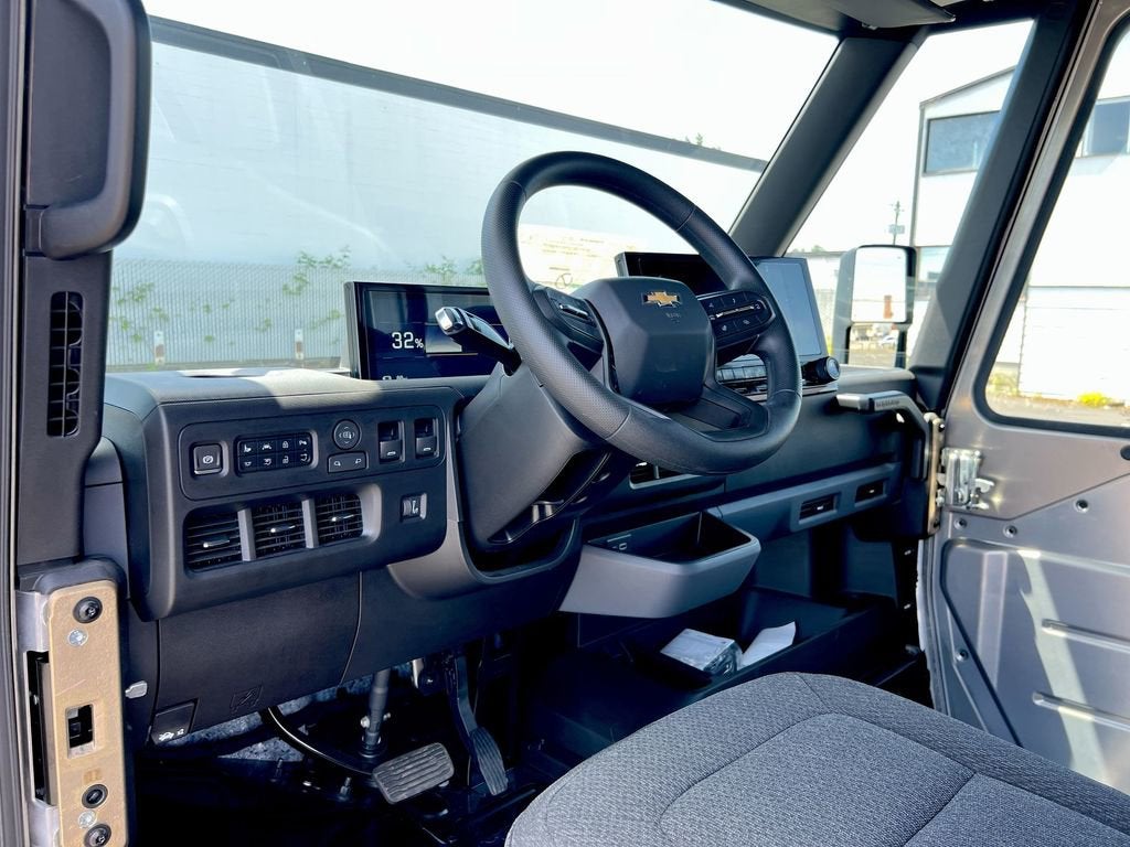 2025 Chevrolet BrightDrop 400 AWD 400