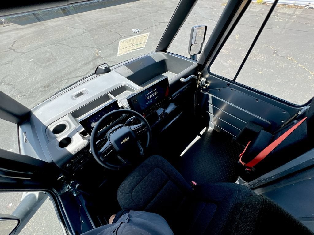 2025 Chevrolet BrightDrop 400 AWD 400