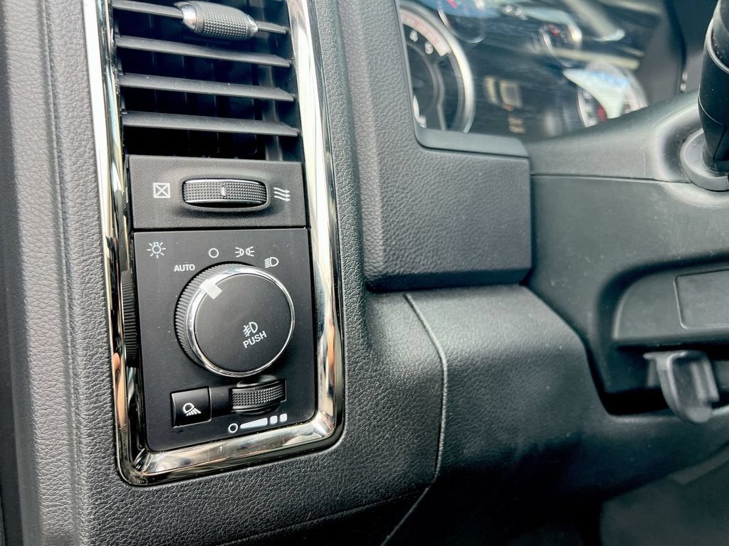 2018 RAM 2500 Laramie Mega Cab 4x4 6'4" Box