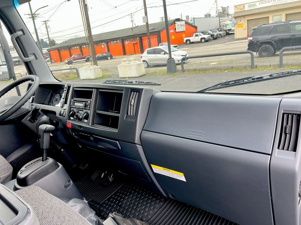2025 Chevrolet Low Cab Forward 4500 HG NA
