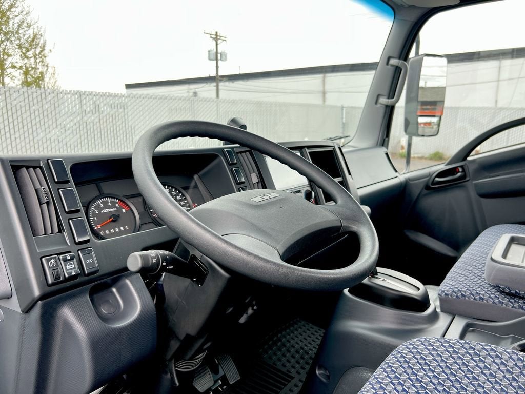 2025 Chevrolet Low Cab Forward 4500 HG NA