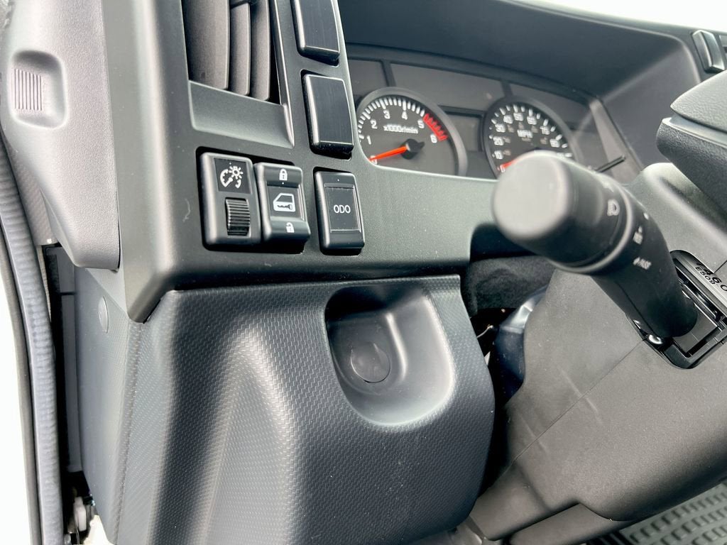 2025 Chevrolet Low Cab Forward 4500 HG NA