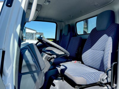 2025 Chevrolet Low Cab Forward 4500 HG NA